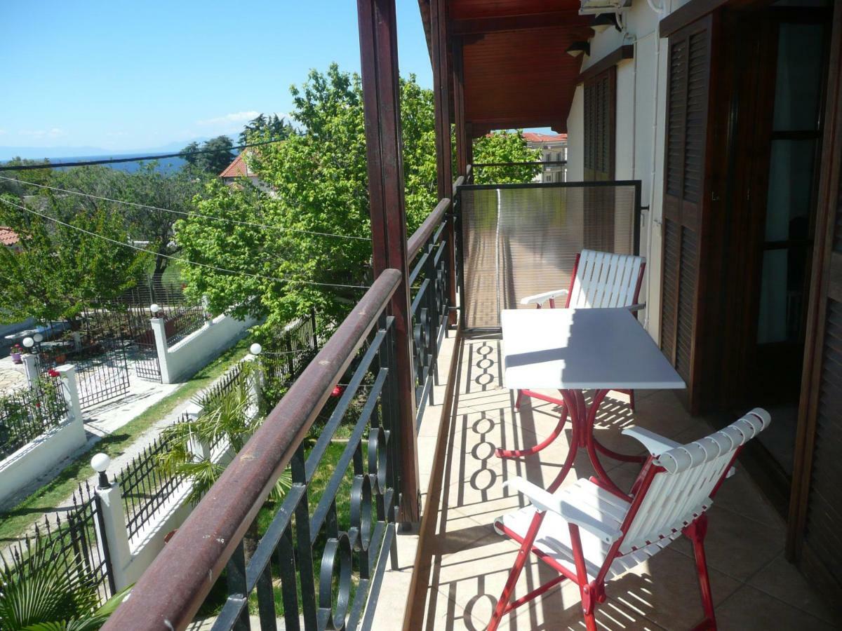 Kallilkratia Holiday Flat 2 Nea Kallikrateia Ngoại thất bức ảnh