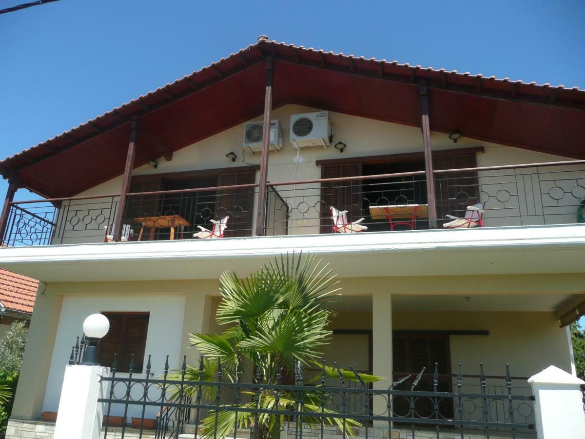 Kallilkratia Holiday Flat 2 Nea Kallikrateia Ngoại thất bức ảnh