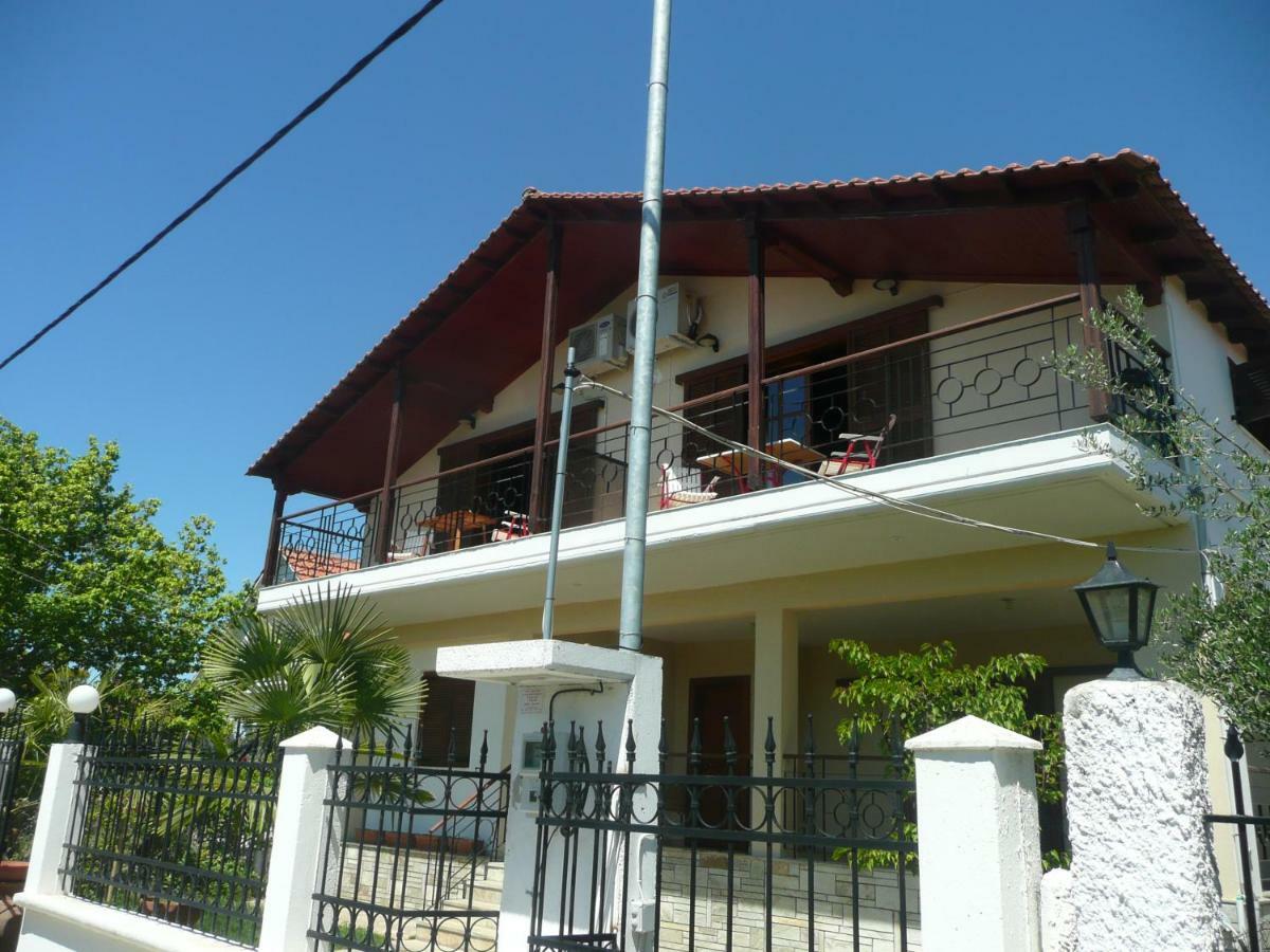 Kallilkratia Holiday Flat 2 Nea Kallikrateia Ngoại thất bức ảnh